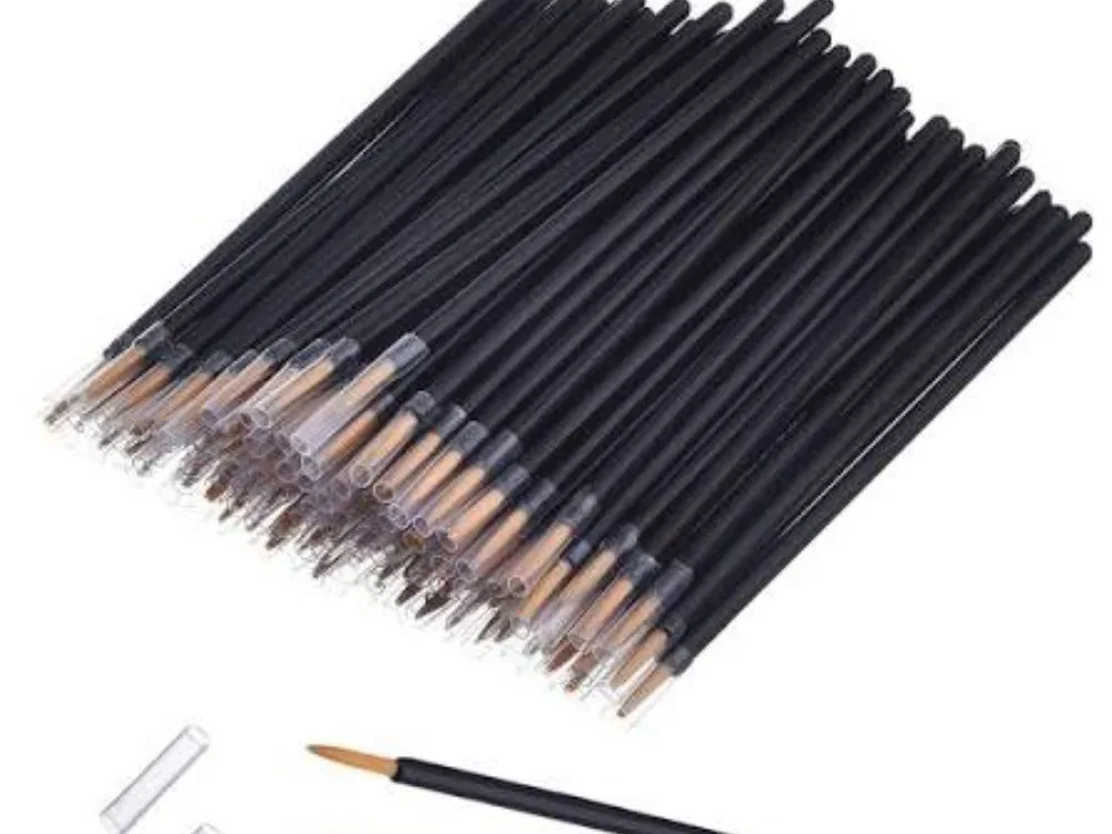 DISPOSABLE EYELINER APPLICATOR