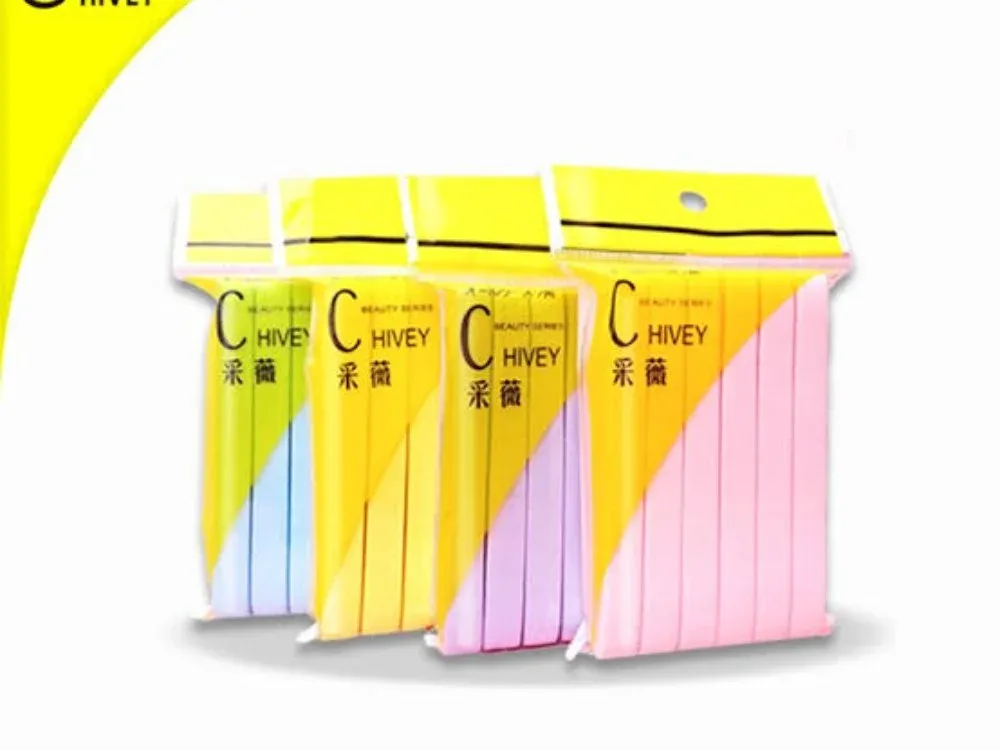 كعكة إسفنجية صفراء بالثوم المعمّر